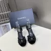 N89821[8588]
