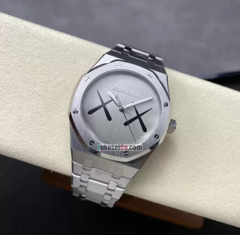 オーデマ・ピゲ ロイヤルオーク1550041 ４１ｍｍ 　KAWSコラボ　自動巻き【APS工場】