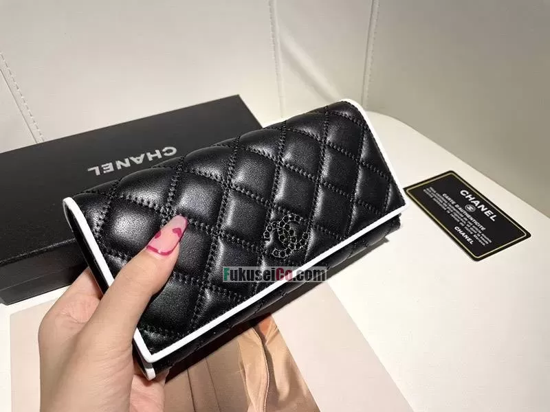 シャネル二折りカブセ財布 フラップウォレット スーパーコピーN級品 マトラッセ shs00333