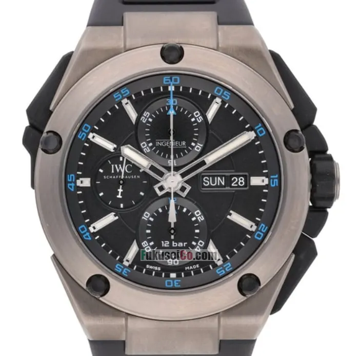 IWC人気ブランド新作インヂュニア ダブルクロノグラフ チタニウム IW386503