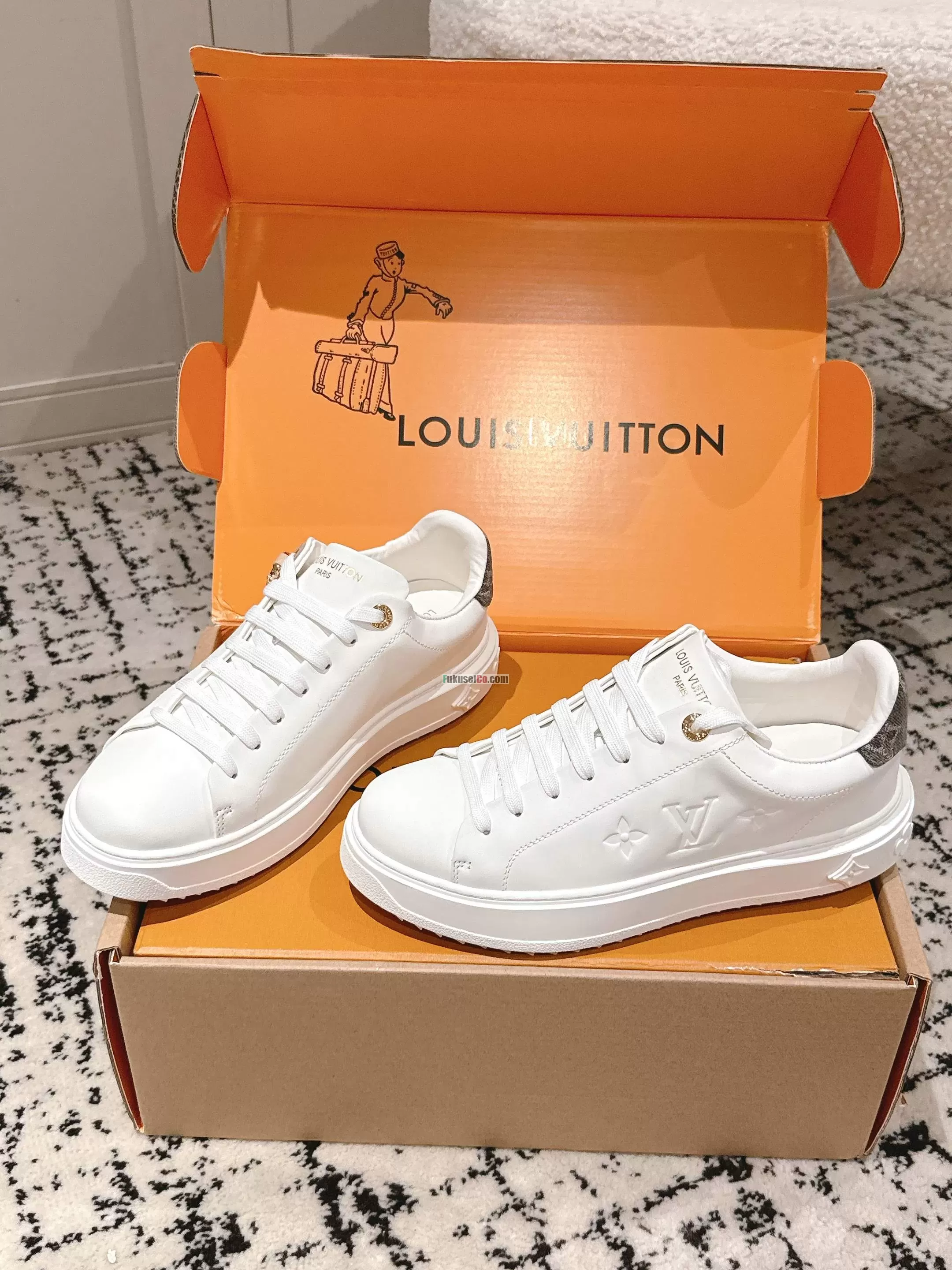 2025年春夏 LVスニーカーコピー 定番プラットフォームコレクション LV01388